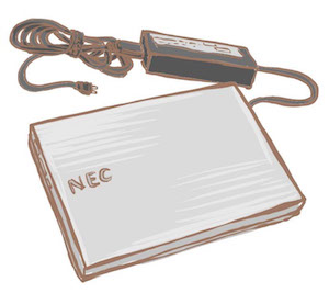 NECのノートパソコンと充電器
